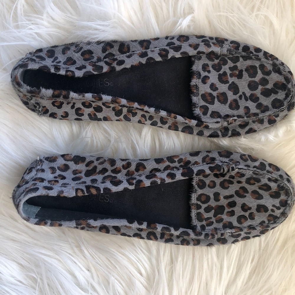 Grey and Leopard Flats